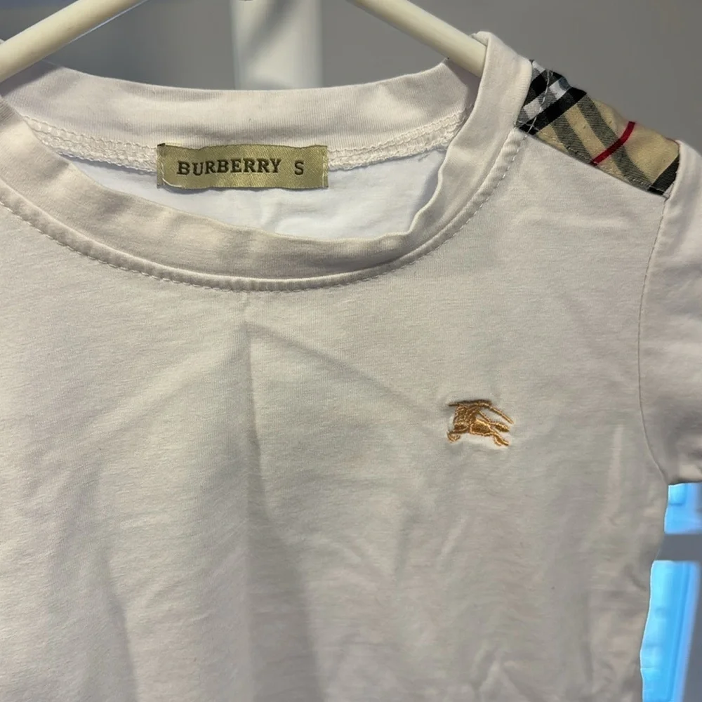 Burberry Kids White T-Shirt with Plaid Accents, Size Small (1-2yo)